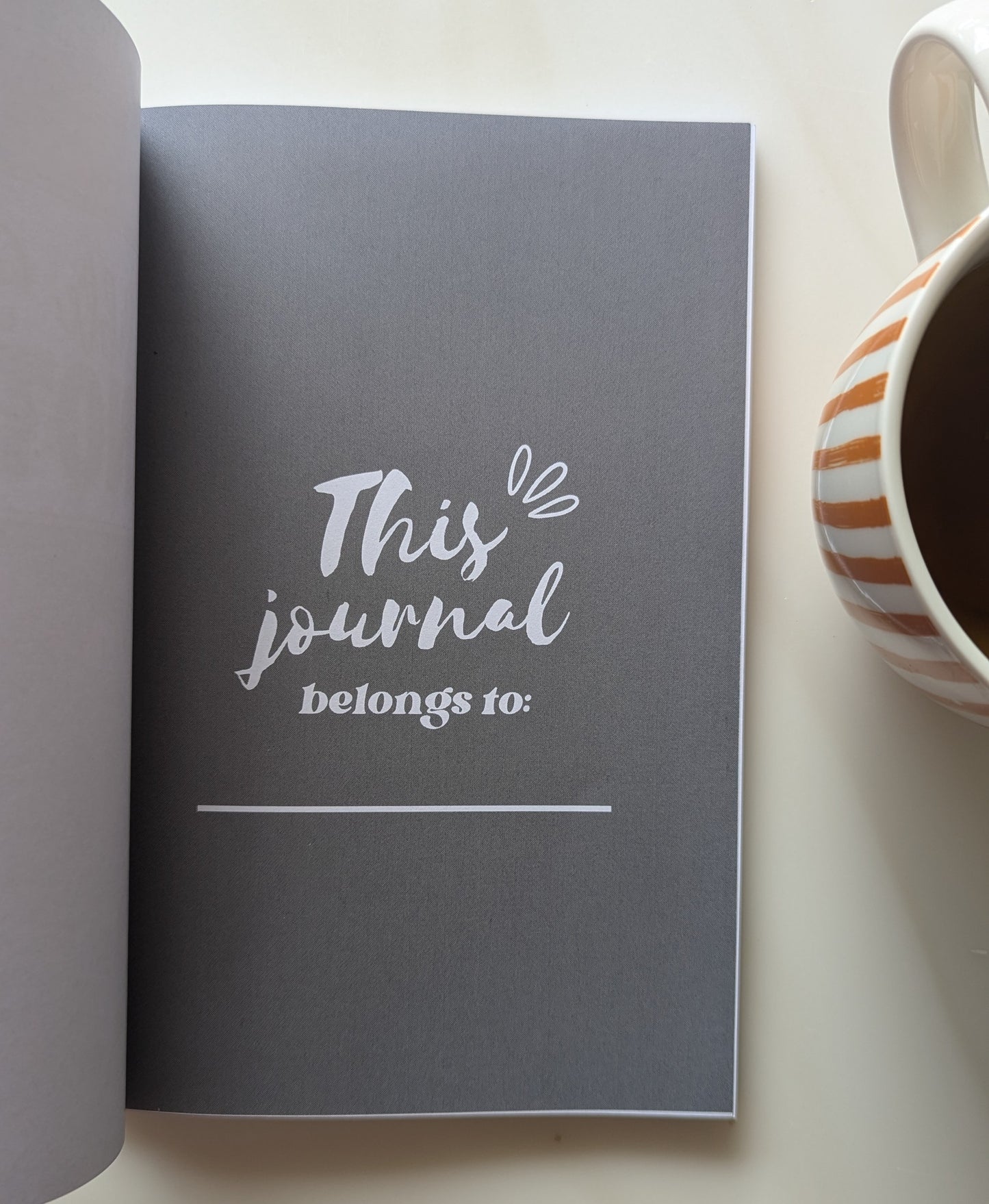 In all things give thanks Journal📒 100 lined pages, goals & gratitude lists + calendar for 2025-2026