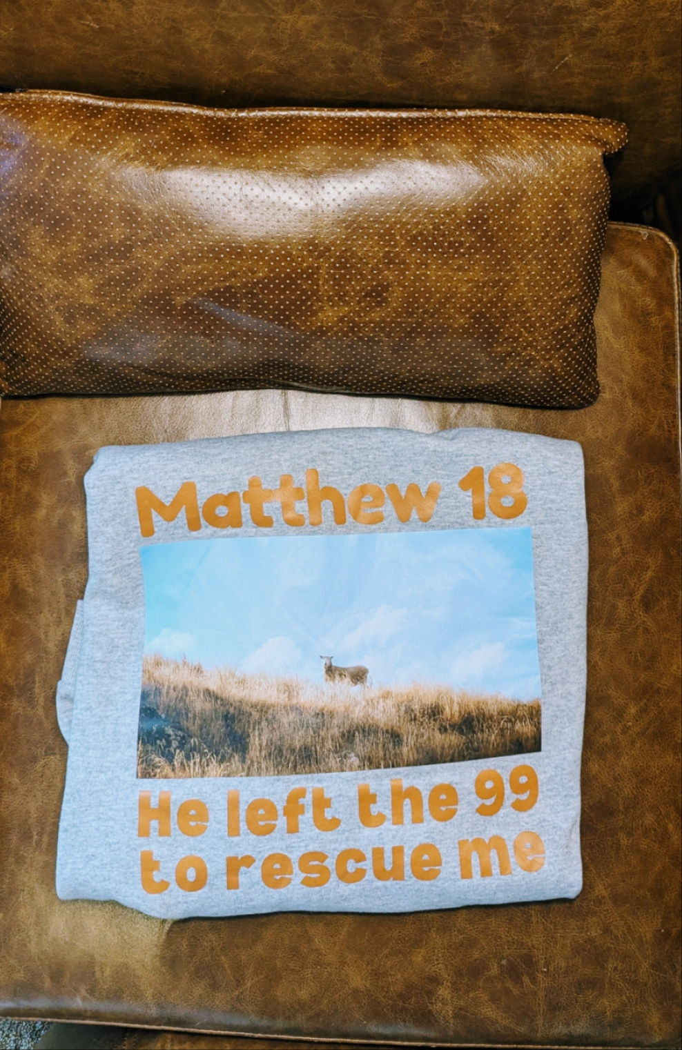 He left the 99 to rescue me | UNISEX CREW SWEATER 🐑