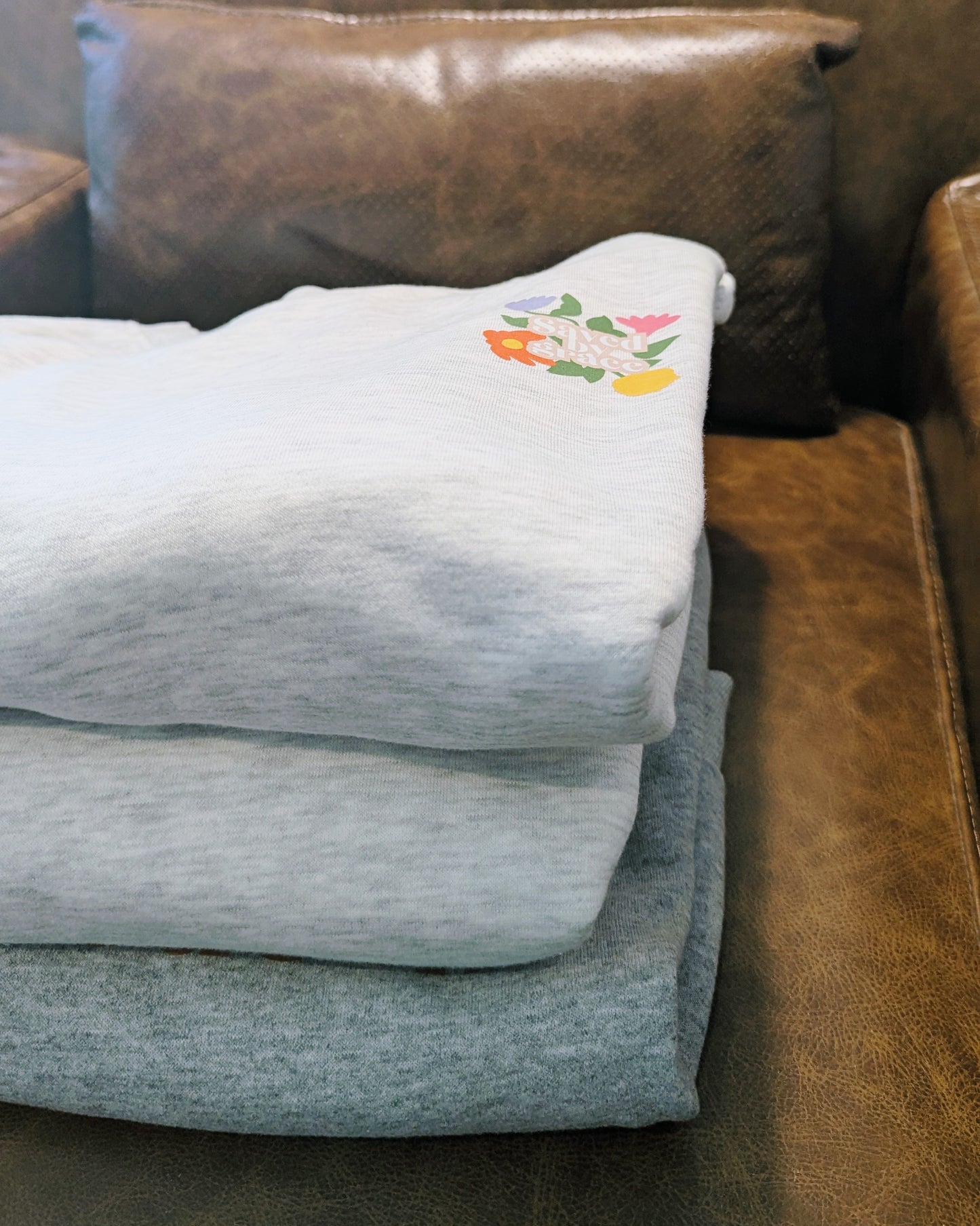 Saved by Grace | WOMEN OVERSIZED CREW SWEATER 🤍