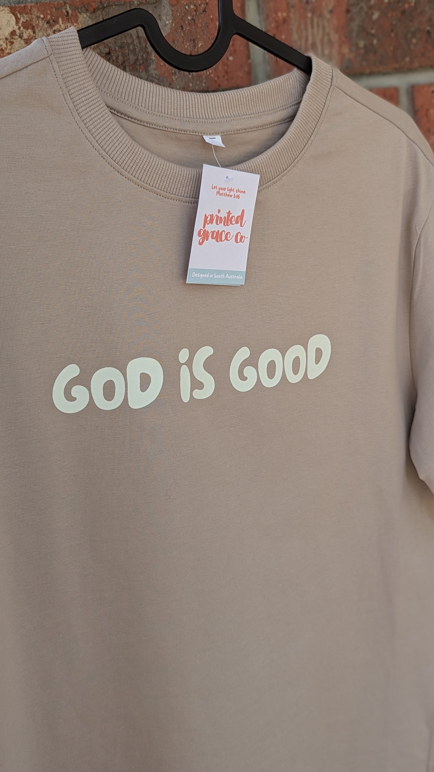 Taupe | God is good | Women's T-shirt