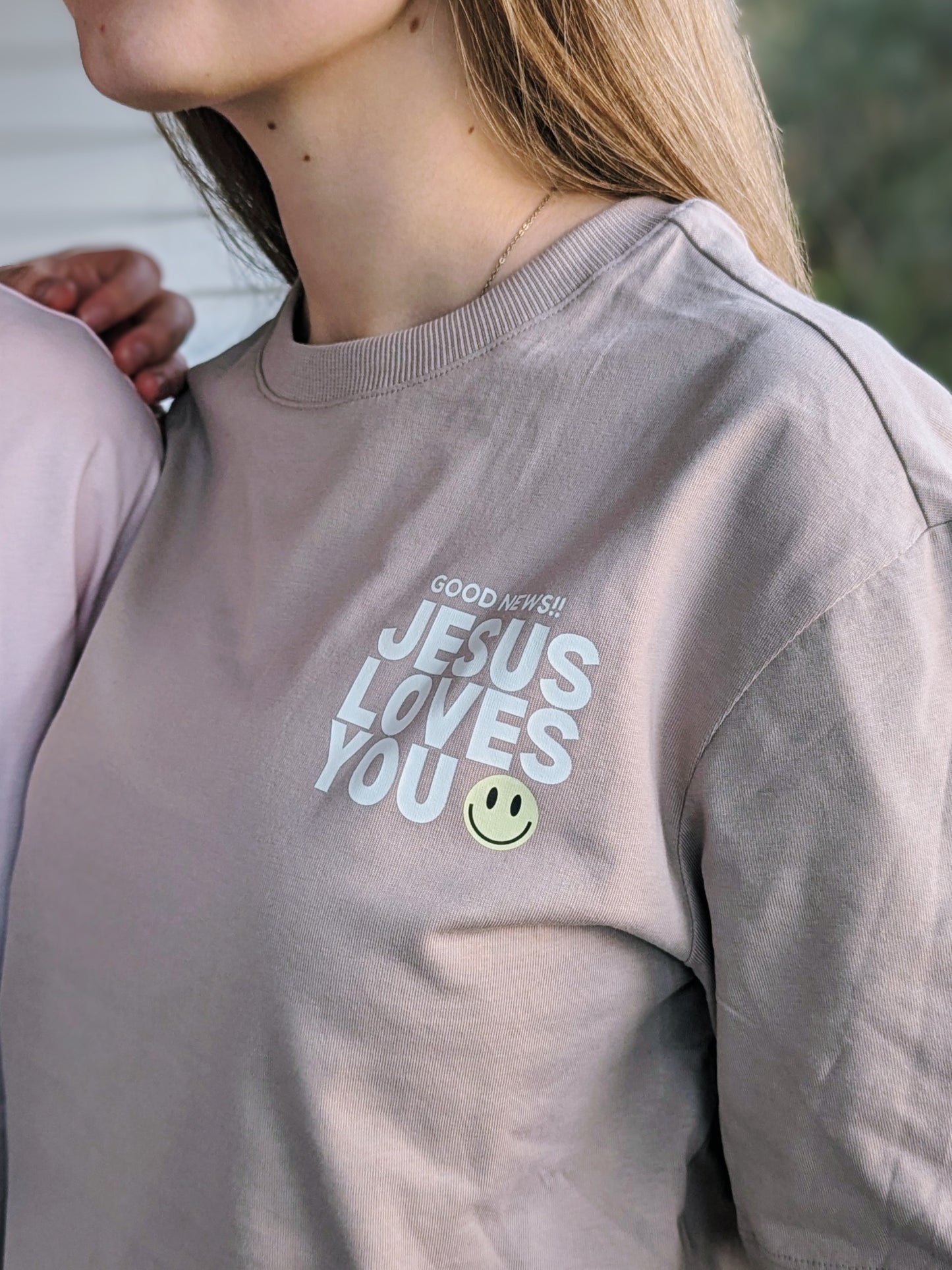 Jesus loves you | John 3:16 | Women's T-shirt 🌍